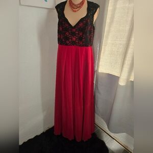 Mori Lee Black and Red Sleeveless V-Neck Gown